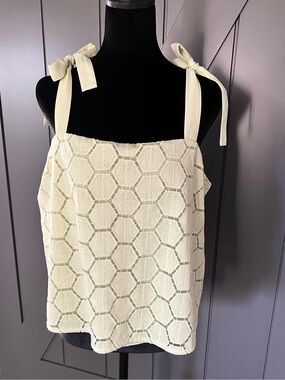 Women’s light mint green Hexagon Lace Tank Top with Tie Straps